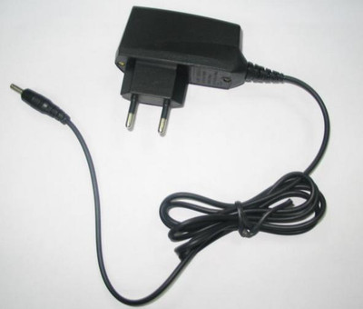 手機(jī)充電器.jpg 手機(jī)充電器.jpg